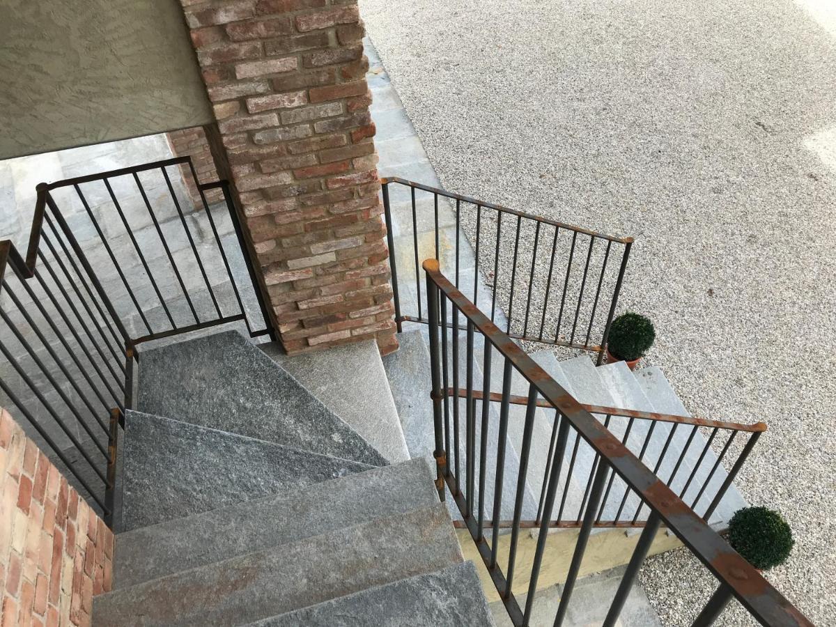 Villa Laura Castellinaldo エクステリア 写真