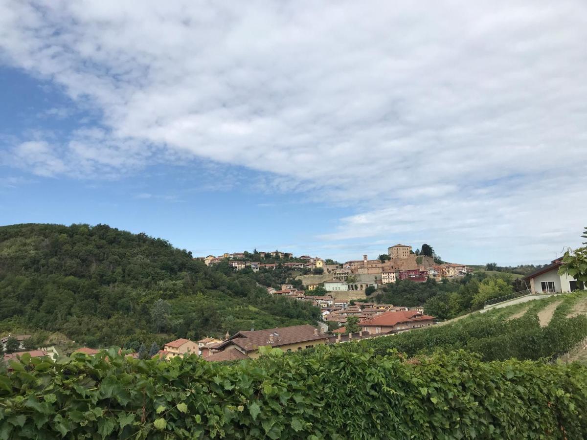 Villa Laura Castellinaldo エクステリア 写真